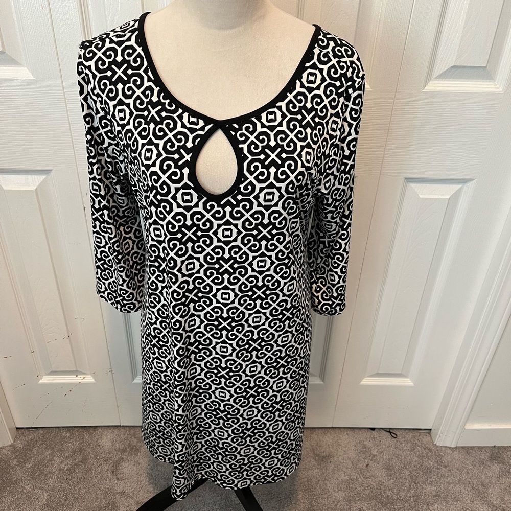 Joseph Ribkoff size 14 Elegant Black and White Patterned Dress